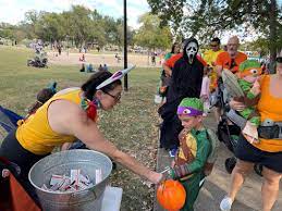 Mckinney Families Fill Towne Lake Park At Trick Or Treat Trail North Texas E News