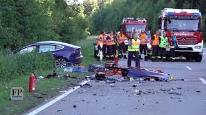 Zahlreiche menschen lockt das schöne reichenbach (vogtland) aufgrund seines umfangreichen. Todlicher Unfall Auf S255 Tesla In Hochvolt Container Verladen Freie Presse