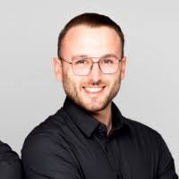 Alan Andre's Instagram, Twitter & Facebook