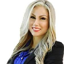 About Leticia Salazar