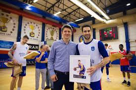 Ing basketbol süper ligi'nin 29. Izmir Bornova Okyanus Koleji Okul Oncesi Fotograf Anadolu Efes Basketbol Takimina Okyanus Kolejlerinden Buyuk Supriz
