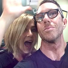 Chris McMillan shared an adorable photo on his Instagram account on Saturday, Nov. 9 of the duo posing for a selfie. The pals seem excited about the ... - rs_600x600-131109084415-600.Jennifer-Aniston-New-Haircut-Bob.jl.110913