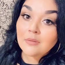 Gabby Castillo (gabbyhc87)