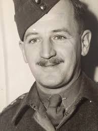 Trivia of David Niven *After Great Britain declared war in 1939, he was one  of the first actors to go back and join the army. Although Niven had a  reputation for telling