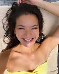 Jacqueline Stenger's Instagram, Twitter & Facebook