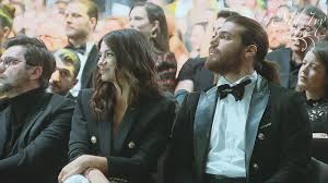 Mar 17, 2019 · can and sanem are back together and enjoy some casual moments together in this preview of erkenci kus episode 35. Can Yaman Demet Ozdemir I Say A Little Prayer Erkenci Kus Can Sanem Youtube