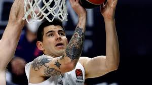 La situación de ambos, debido al retraso del mercado de agentes libres y el final de la campaña de la liga estadounidense. Gabriel Deck Deja El Madrid Y Se Va A Los Thunder De La Nba