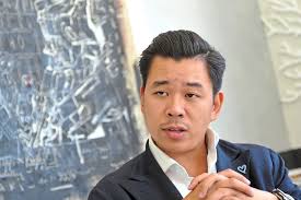 Dubiose Seite "Zoom" recherchiert anonym zu Kurz und seinem "Bro"