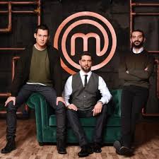 Lifestyle, videos and celebrity news! Se Poia Estiatoria Mageireyoyn Oi Krites Toy Masterchef Instyle Gr