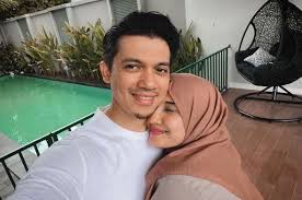 Dihalaman ini anda akan melihat gambar kartun muslimah couple romantis yang ! Ucap Syukur Atas 10 Tahun Pernikahan Irwansyah Unggah Foto Kebersamaannya Dengan Zaskia Sungkar Dan Tulis Pesan Romantis Semoga Allah Terus Membimbing Kita Ya Sayang
