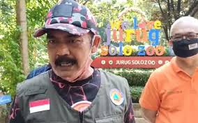 Wisata yang ditawarkan di sini banyak sekali, ada mini zoo dan taman hiburan bagi masyarakat yang berkunjung. Kebun Binatang Tstj Solo Akan Dibuka Ibu Hamil Dan Anak Anak Dilarang Masuk Bagian 1
