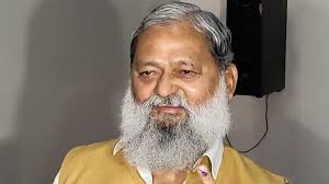 Thande paani se nahaoonga, roti khaoonga': Haryana minister Anil Vij's  witty response to show cause notice