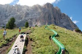 Oggi Vi Porto Appena Oltre Confine Su Una Passeggiata Molto Scenografica Che Ha Due Varianti Una Per I Passeggin Viaggi Di Avventura Viaggi Viaggio In Camper