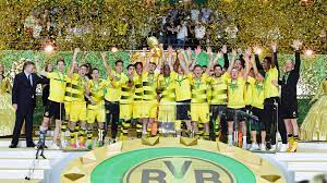 Über 200.000 fans feierten den bvb in der dortmunder innenstadt News Dfb Deutscher Fussball Bund E V