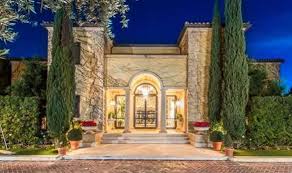 Inside Elton John S New 33 Million Beverly Hills Estate Beverly Hills Houses Mansions Mansions For Sale