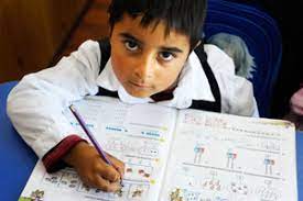 El derecho a la educación es vital para el desarrollo económico, social y cultural de todas las sociedades. Derecho A La Educacion Humanium