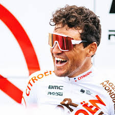 Smith Wildcat Sunglasses White/ChromaPop Red Mirror