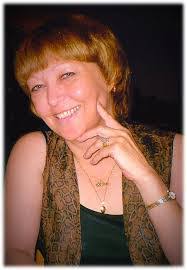 Robin Baxter's Instagram, Twitter & Facebook