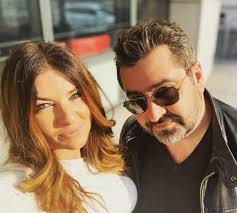 Philippe* Bon week-end !! :) On se donne rendez-vous lundi entre 6h00 et  9h00 sur NOSTALGIE !! :)