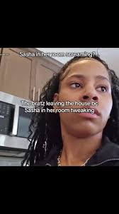 Sasha Simms's Instagram, Twitter & Facebook