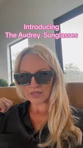 Oversized Sunglass Audrey Hepburn