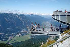 In den programmbereichen gesellschaft, kultur und gestalten, . Garmisch Partenkirchen Pensionen Unterkunfte Ubernachtungen