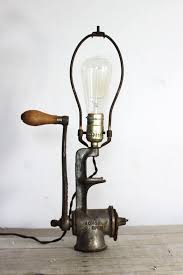 Epingle Par Cecile Gellet Sur Lampe Idee Deco Industrielle Lampe Style Industriel Lampe Recyclee