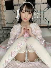 七沢みあ on X: パンツの日らしいのでチラ見せ…♡ パンツの写真もこれから撮るようにします🥺 t.cobBvjehgrDH   X