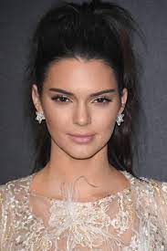 These Celebrities Show What A Huge Difference Blush Can Make High Ponytail Hairstyles High Ponytails Voluminous Ponytail