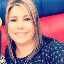 Kim Boatman's Instagram, Twitter & Facebook