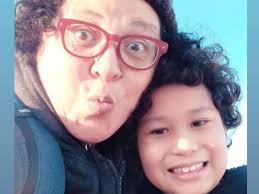 Fundraiser by Tiffany Conner : Help Tiff-o-Knee and Kinsey get to DC...