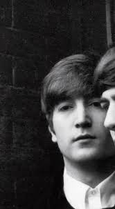 John Lennon nel 1964 e nel 1980 : r/beatles