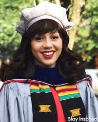 Be yourself!" 👩🏽‍🎓 Mareena Robinson Snowden made history as the first  Black woman to earn a Ph.D. in nuclear engineering from M.I.T. She didn't  always love science in fact, she was scared