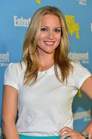Pin By Miisarantala On Girl Crushes In 2020 Aj Cook Aj Cook Criminal Minds Criminal Minds