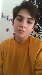 Ig Blush Andbones Tomboyhairstyles Ig Blush Andbones Androgynous Hair Androgynous Haircut Tomboy Haircut