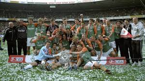 Micoud , fransa için 17 kapak kazandı ve ülkeyi 2002 dünya kupası ve euro 2000'de temsil ederek ikinci turnuvayı kazandı. Micoud Dirigiert Ailton Trifft Schaaf Fuhrt Werder Zum Double Kicker