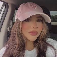 Krista Schultz's Instagram, Twitter & Facebook