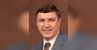 Louise Stowe's Instagram, Twitter & Facebook