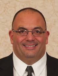 Leslie Wrobel's Instagram, Twitter & Facebook