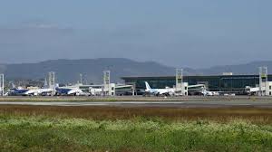 Aeropuerto De Guayaquil Obtuvo Acreditacion De La Aci Guayaquil Ecuador Aeropuerto
