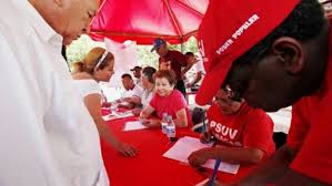 El primer vicepresidente del partido socialista unido de venezuela (psuv), diosdado cabello, informó que 27.602 militantes fueron postuladas y postulados a los distintos cargos, para las elecciones primarias del partido que se realizarán el 8 de agosto de cara a las megaelecciones regionales del 21 de noviembre del presente año. Aspirantes Inscriben Sus Postulaciones A Elecciones Primarias Del Psuv Para Regionales De Noviembre