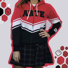 💣💣 Alguien dijo combo increíble? 💣💣 👉 Y acá venimos con estos dos  diseños de campera y remera que son una fiesta 👈 ⚡ Son tres colores que no  fallan⚡Y cada curso