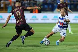 Uefa.com è il sito ufficiale della uefa, l'unione europea delle federazioni calcistiche europee, e organo di governo del calcio in europa. 4db873z60e26dm