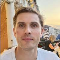 Kirsty Dennett's Instagram, Twitter & Facebook