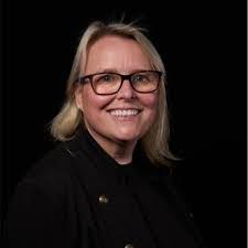 Tammy Olmstead's Instagram, Twitter & Facebook