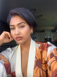 Scarlett Newman's Instagram, Twitter & Facebook