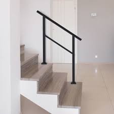 Freedom Heathrow 4 Ft X 1 5 In X 33 In Matte Black Aluminum Deck Handrail Kit Assembled Lowes Com Handrail Stair Railing Kits Aluminum Handrail