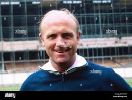 Don howe arsenal hi-res stock photography and images