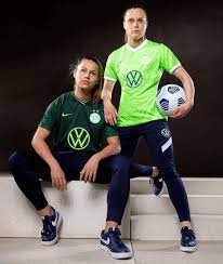 Wenn auch du das vfl wolfsburg trikot tragen möchtest, dann kannst du es dir hier bestellen. Vfl Wolfsburg 2021 22 Nike Home And Away Shirts 21 22 Kits Football Shirt Blog