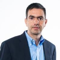 Nadador paralímpico, negociador internacional de la universidad eafit. Daniel Giraldo Director Global Innovation Oral Care Proctter Gamble Procter Gamble Linkedin